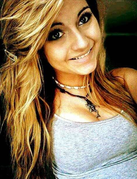 The girl who loved both extraordinary life n Simple life.and The most she needs is peace of mind:)