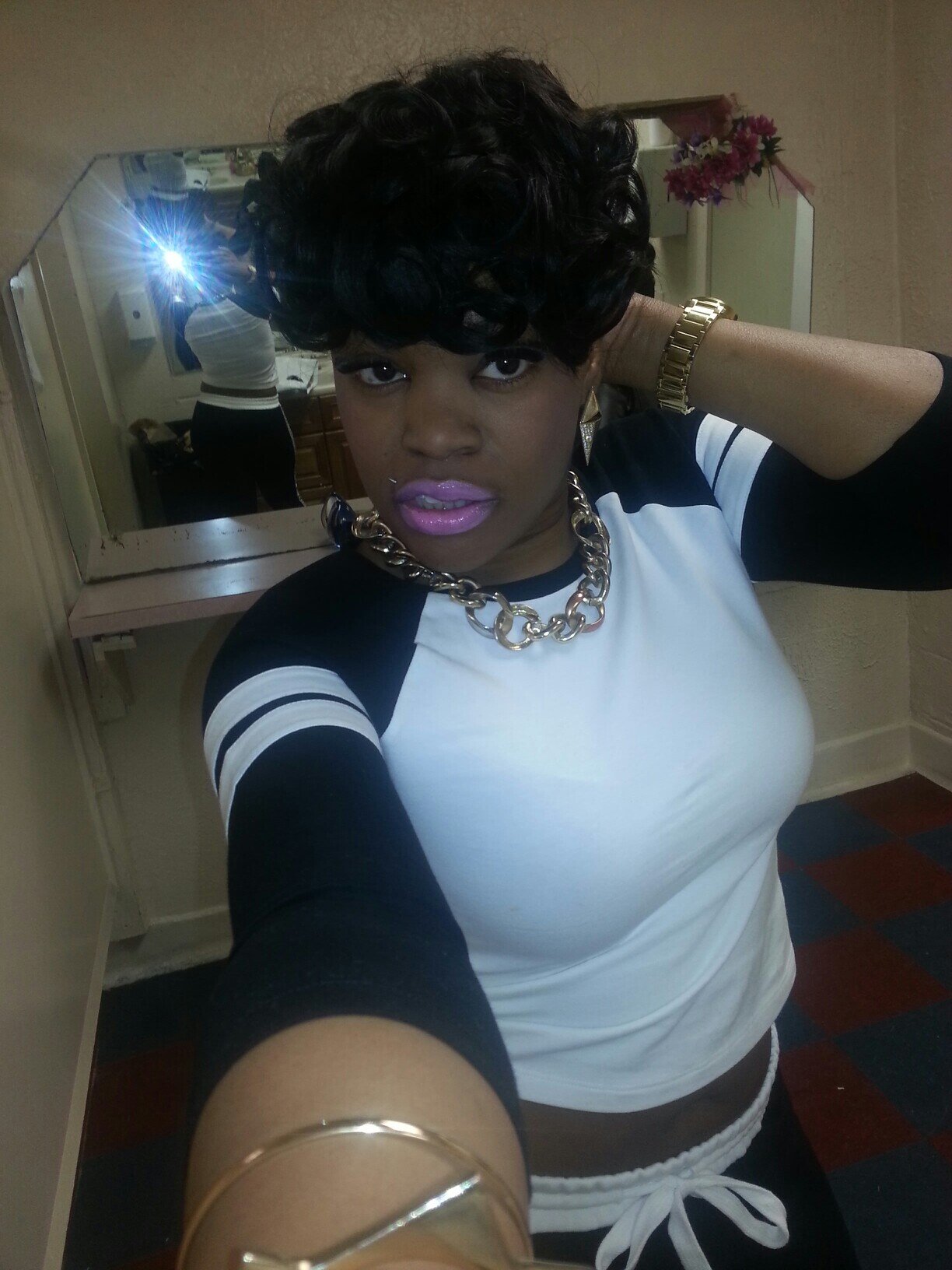 I'm just a barbie girl living in a barbie world... DON'T FOLLOW ME BECAUSE IM LOST TOO ^__^ #TeamConfused