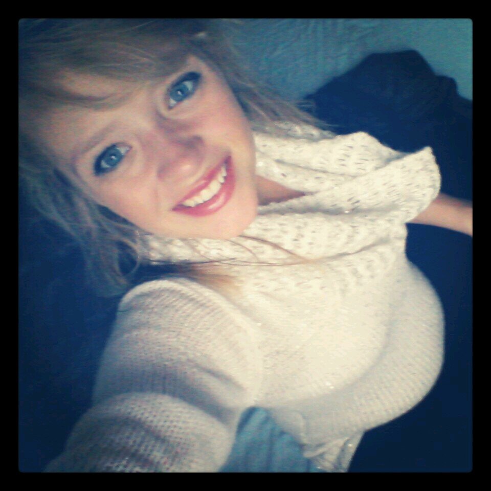 Soon to be mom of two and married. Living my life with fun mixed in every step of the way :)
