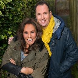 Bonjemetdeburen's profile picture. In Bonje met de Buren proberen Patty Brard en Jochem van Gelder burenruzies op te lossen. Heb jij ruzie met je buren? Laat Patty en Jochem het voor je oplossen!