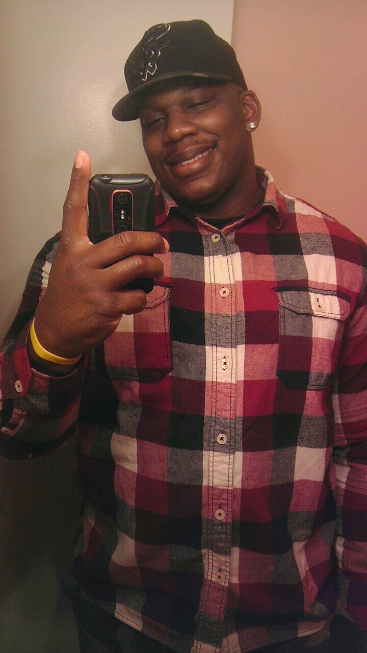 Im cool as hell def someone u wanna kno....#teamswoll #certifiedcirocboy #teamdarkskin #teambaldhead #mr.milliondollarsmile