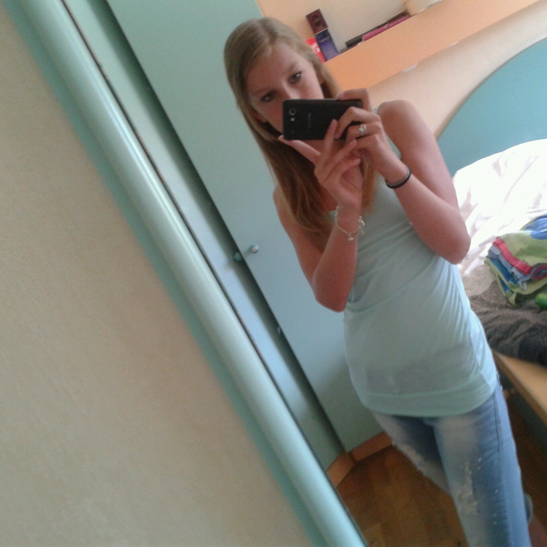 instagram : xirissjeee