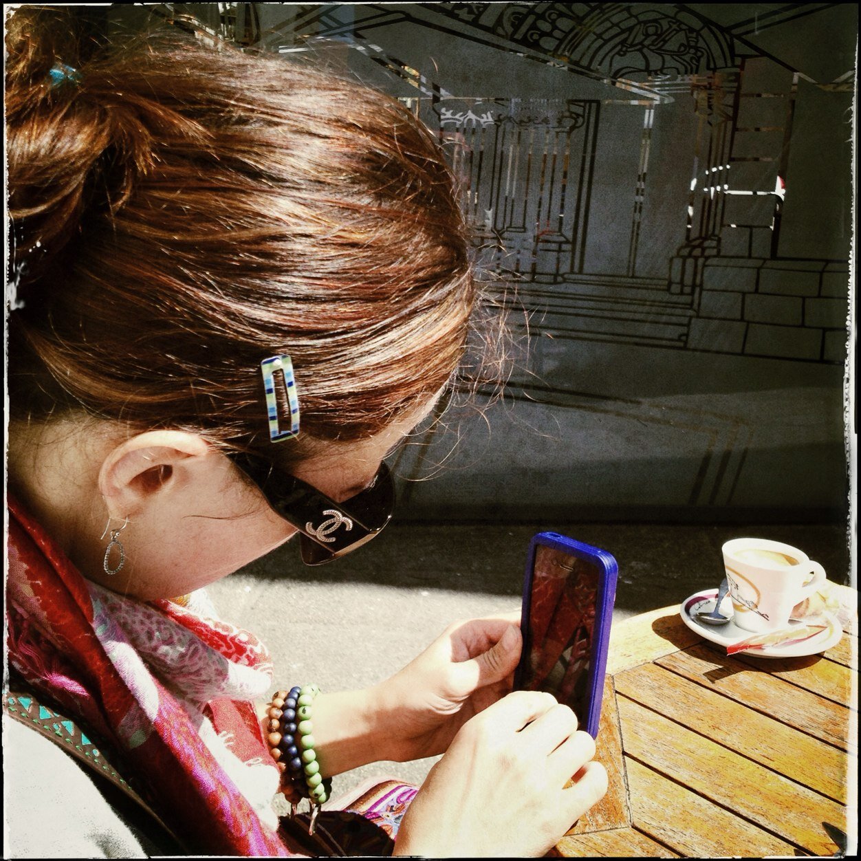 Tech geek , eco-yogi (ॐ), fashionista, travel & cooking aficionado; partial to dogs; Spaniard consumer of Manchego, aceitunas & albariño.