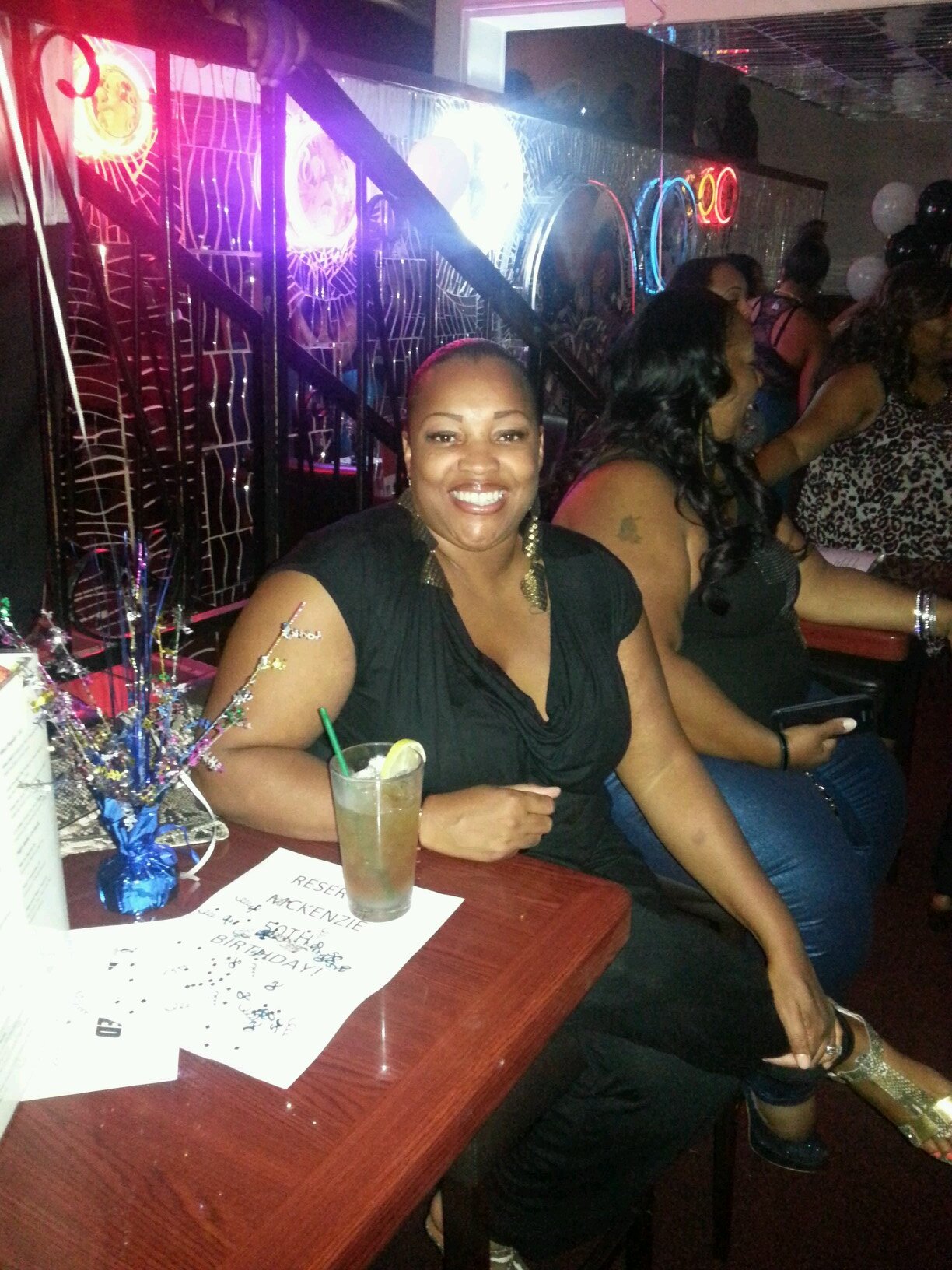 Perfectly imperfect, always right, gorgeous mother of 3..obsessed with my own reality and TV, offers advice if u like it or not good or bad right or wrong