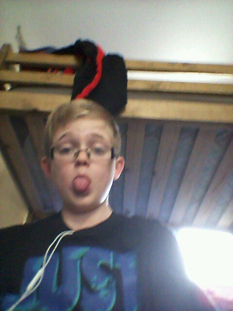 McFarlaneLewis's profile picture. hi my name is lewis McFarlane and I live in england I love rugby aswell I will follow back so enjoy my profile