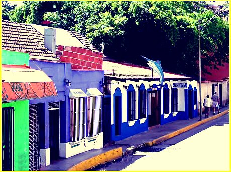La mejor guía para conocer los rincones gastronómicos del pueblo El Hatillo.  
 Para información escribir a hatillogastronomico@hotmail.com