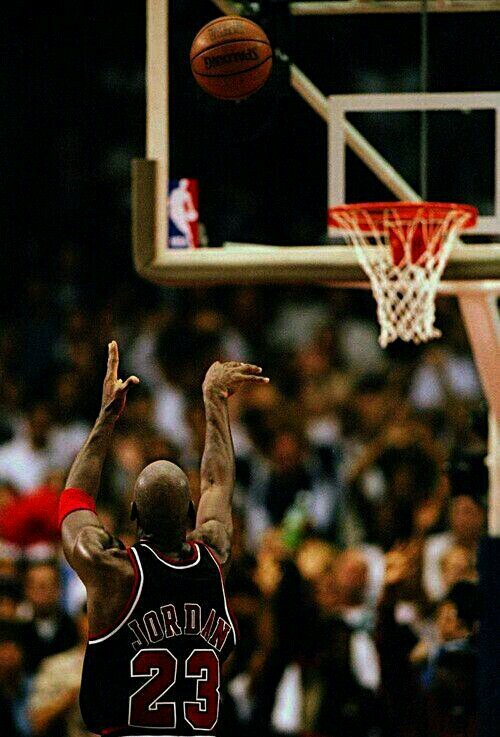 MalobegaSport's profile picture. MalobegaSports, camisetas de futbol, NBA y mucho mas de primera calidad. Haz ya tu pedido. Contacto: malobegapedidos@hotmail.com