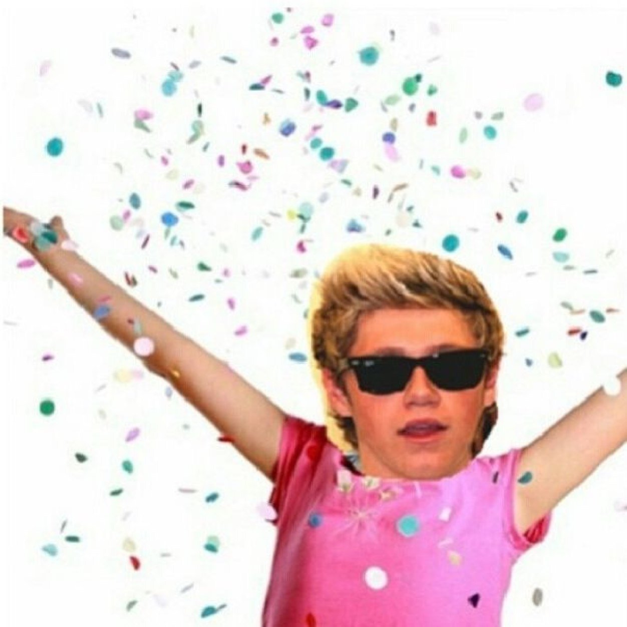 Hey muddafucka you just got a free follow so if you could follow @happilyhemmo_ you would be da bomb .com