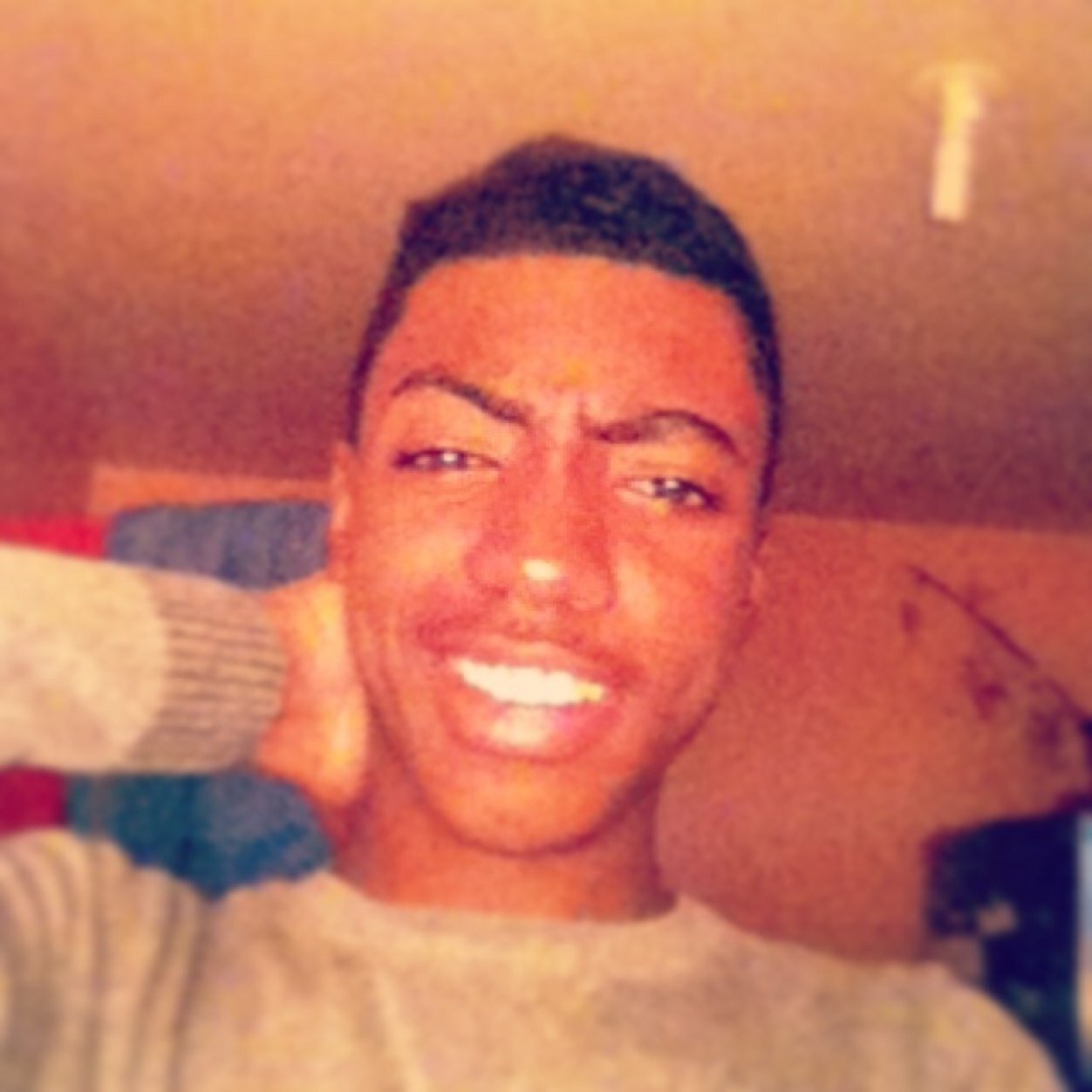 Mec de la Honda... Follow me I follow back !!! V.L Hasta La Muerte Les jaloux jles voit pas appel moi Ray Charles http://t.co/vwacQgIizs. Neveu de Totorina K.R♡