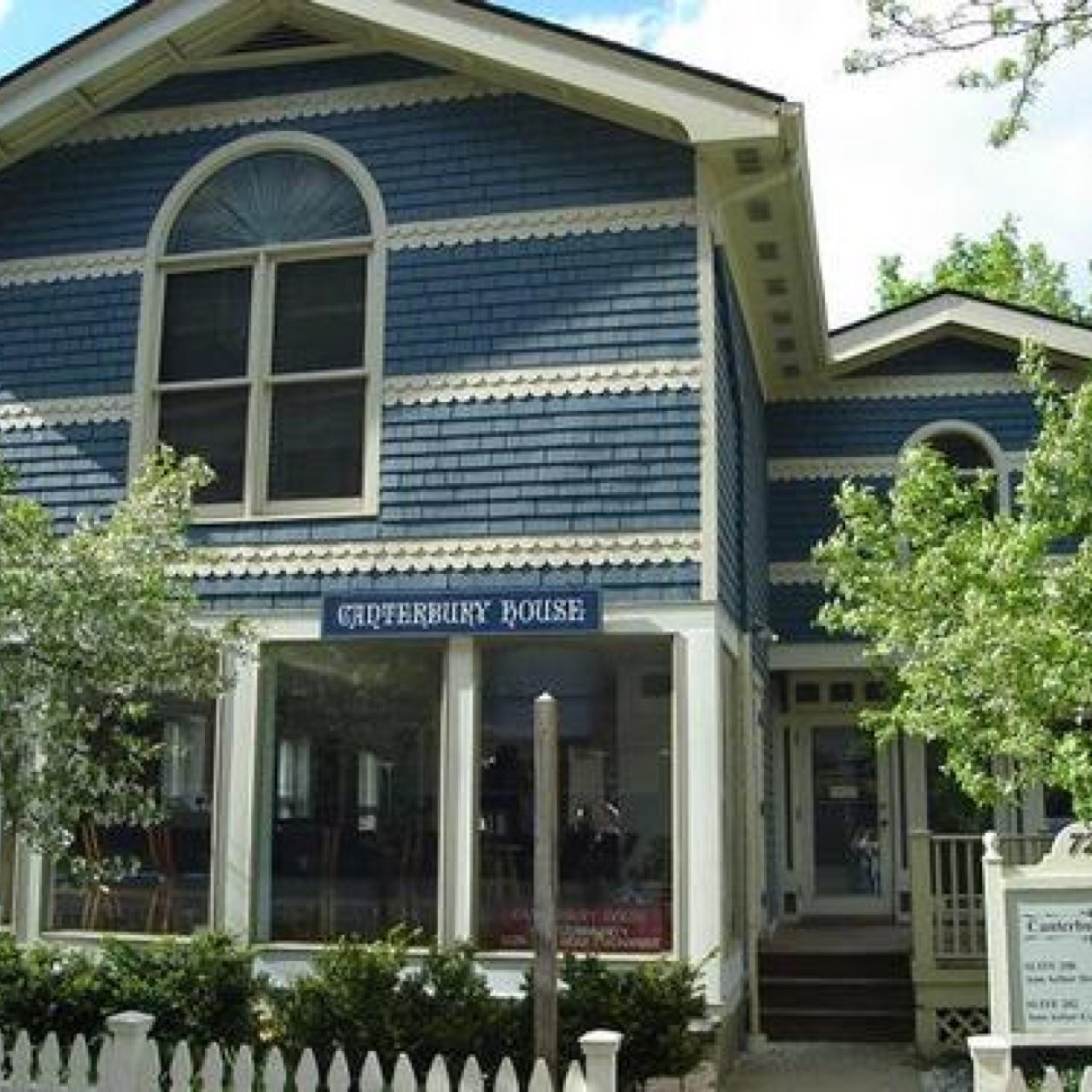 We are the Episcopal student center for the University of Michigan. We host a concert series and serve as a meeting place for various student groups.