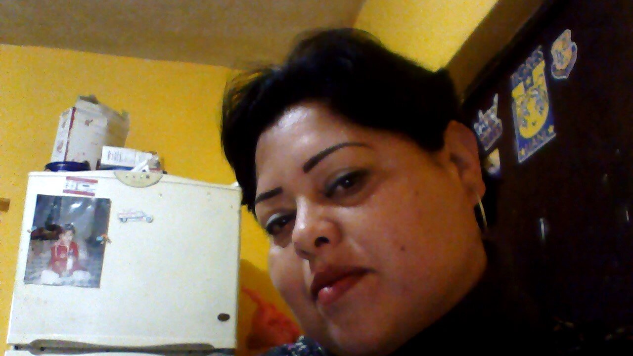 maestra de primaria frente a grupo