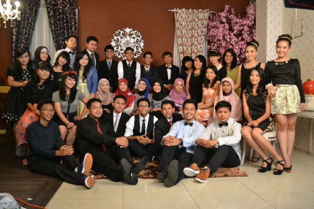 elastico54's profile picture. Exclusive Class of Science Two in Community | Mrs.Titin & Mr.Rudito  | award : kelas terngaret-_-