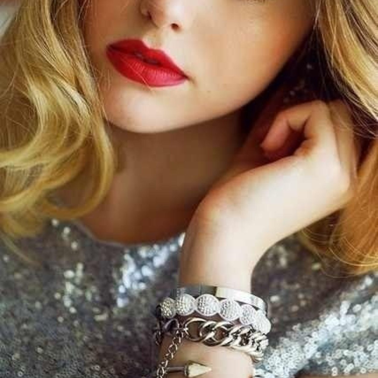I'm not a sorority girl, I just look like one. Aspiring #PowerBlonde.