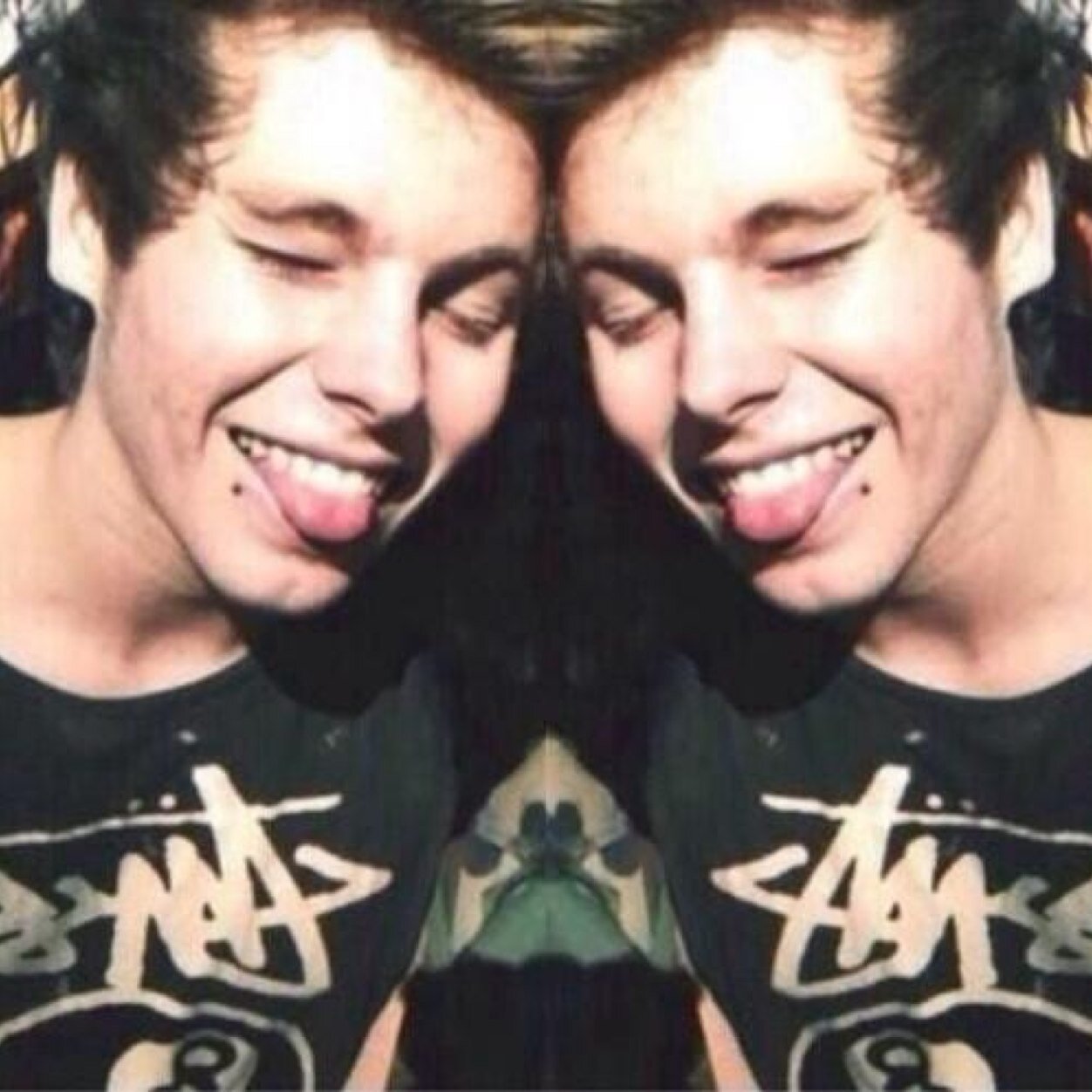 Help me get my goal since i gave you a free follow please follow @abi5sos_ love you all i follow back aswell❤️