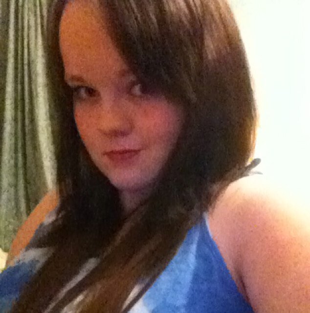 Hello well as you gather my names holly, im a single mum to a beautiful little girl named hope - who ilove very much