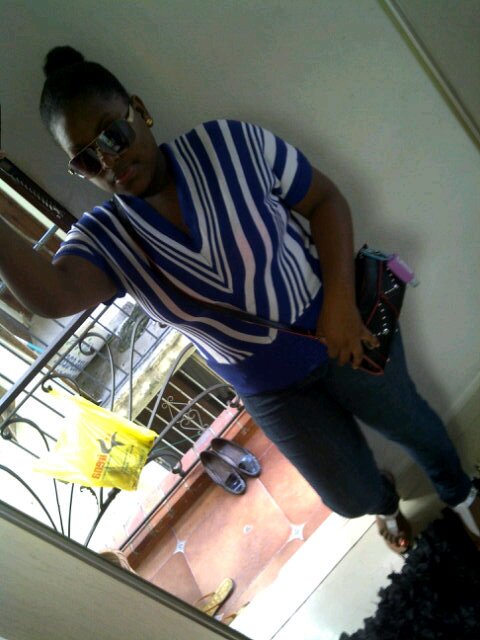 zahira2711's profile picture. Si ella es tu escuela yo seré  tu graduación !!