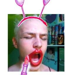 Hi. Parody account of @devinpfox.. dey also call meh Deyonce. Were twinz. K den.. bye.