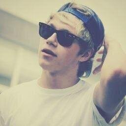 Directioner. 
Follow me and follow you're dreams♥             LovingNouis∞