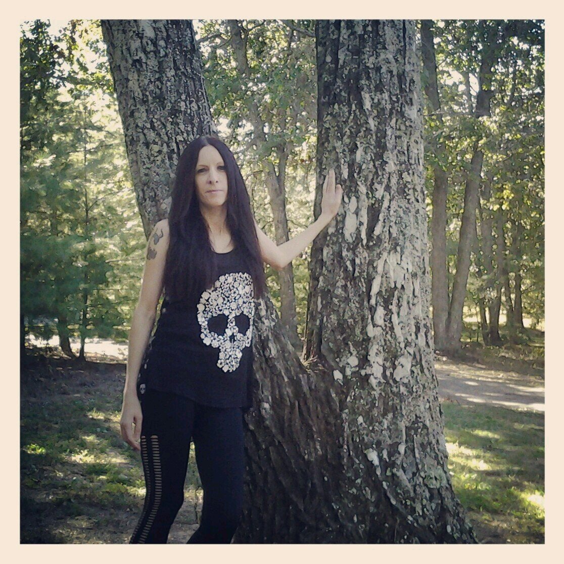 Tattooedchic80's profile picture. Mother of four,Spending family time together, Pets,Watching movie's,shooting pool,swimming...