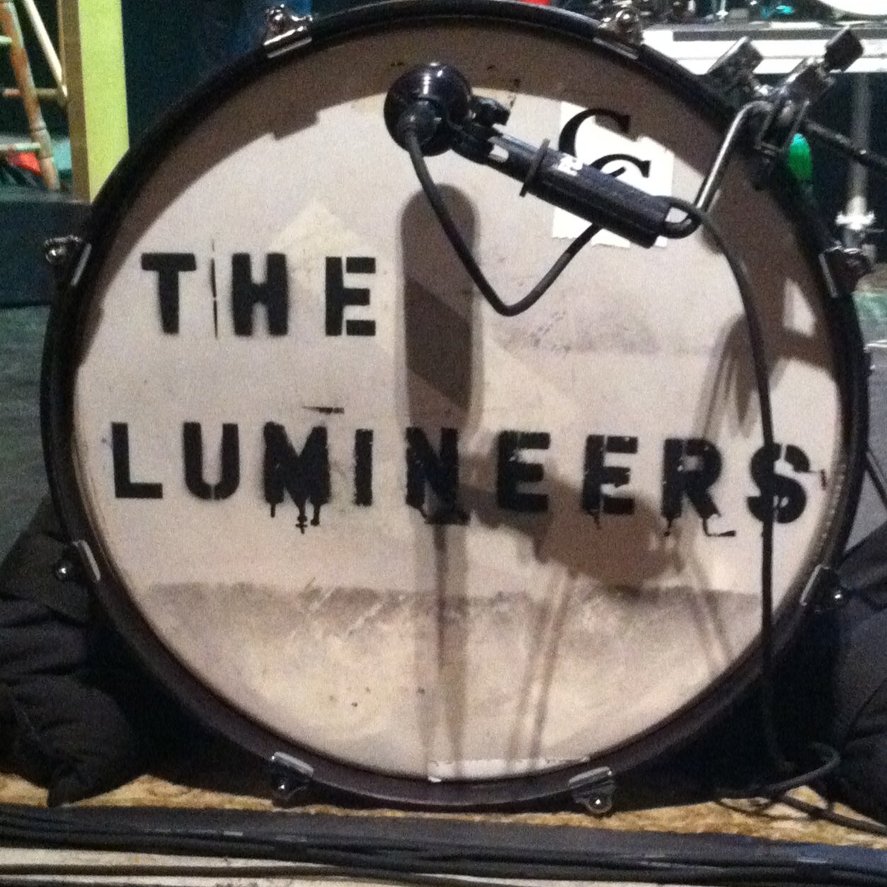 The OFFICIAL Twitter for the fan base of @thelumineers. #ILoveTheLumineers