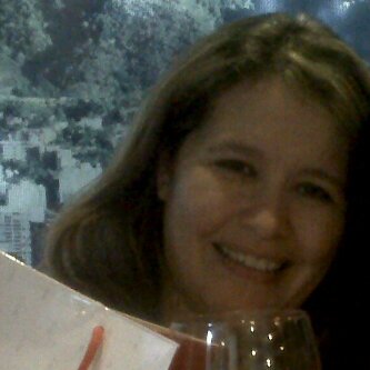 Mama de José  Armando, Profesional, Orgullosa de ser Venezolana y con fe de que mi país tenga un camino.