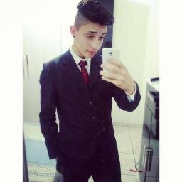 quer segredo? compra um diário ..eu falo o que penso, sou sincero ♪ #éisso !
