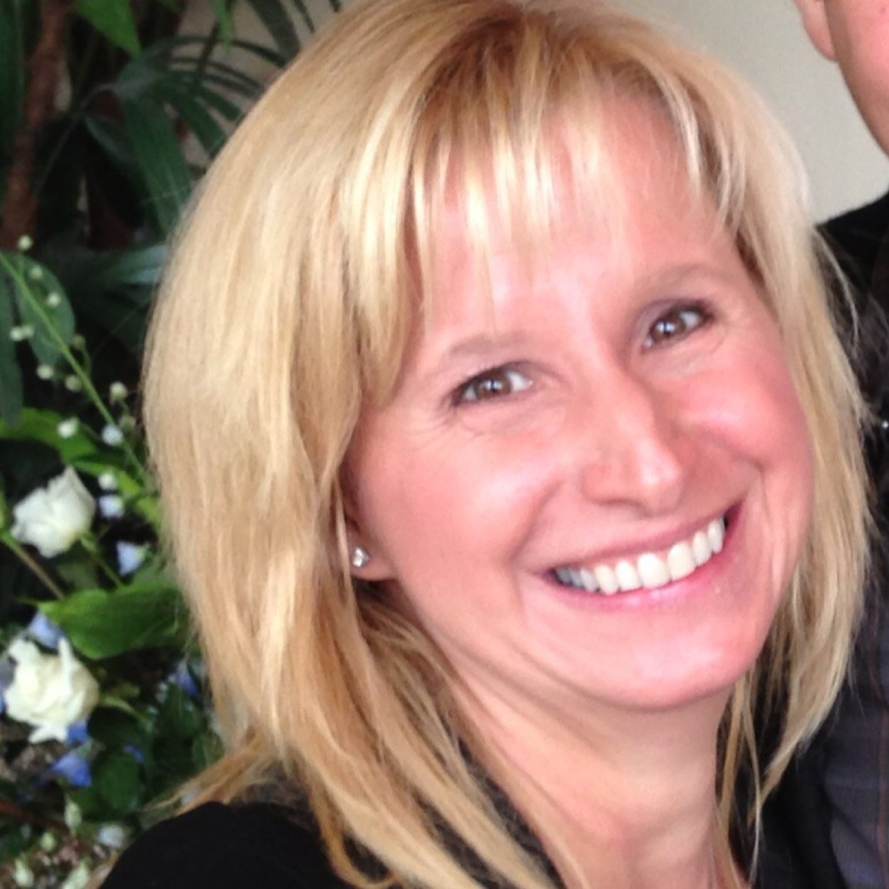 KJSpina's profile picture. Wife, Mother, UD First Lady.  Love hiking, biking, running and yoga.  I enjoy art, music, reading and cooking.