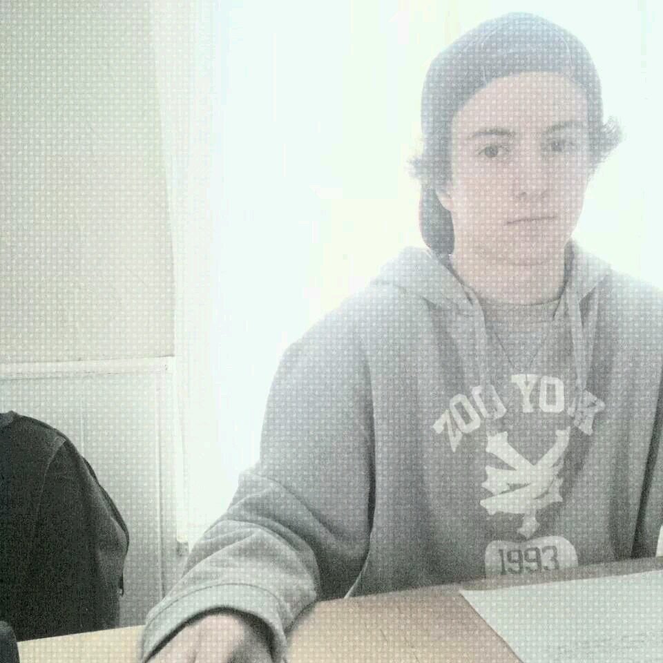 lmbluethner7's profile picture. 