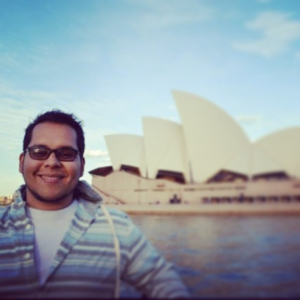 Profesional en Mercadeo y Publicidad