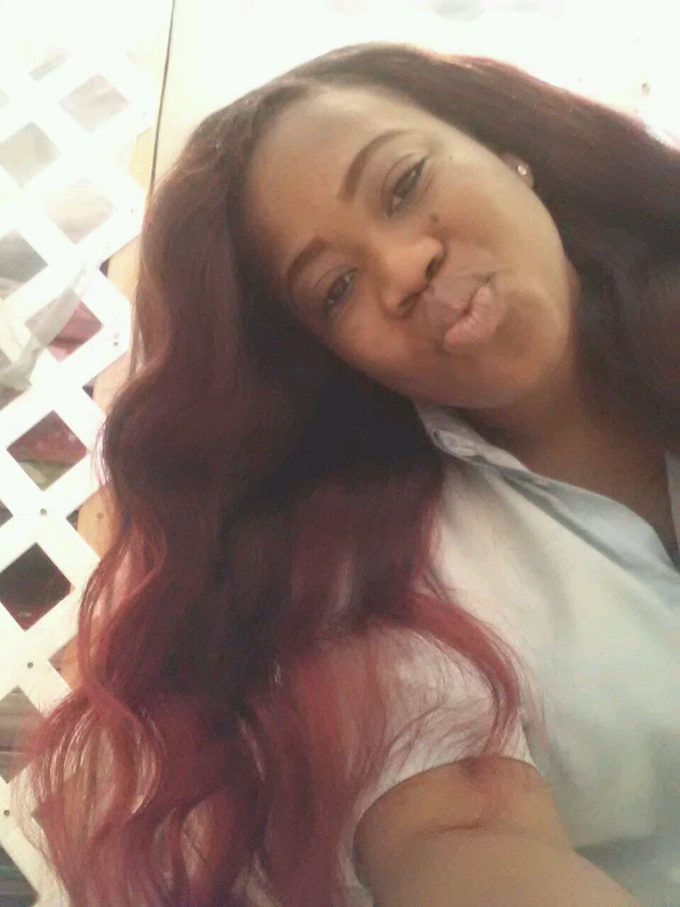 I'm a cool n down to earth person I love to meet new ppl I love makin ppl laugh