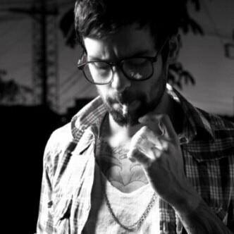 Reham6666Rehamo's profile picture. بينَ الرَغباتُ الابدِيہَ الجارفَه , والواقِع المُعاكِس قد نكون اشخاصًا نبحَثُ عن الهُدوءِ ۈكفى ؛