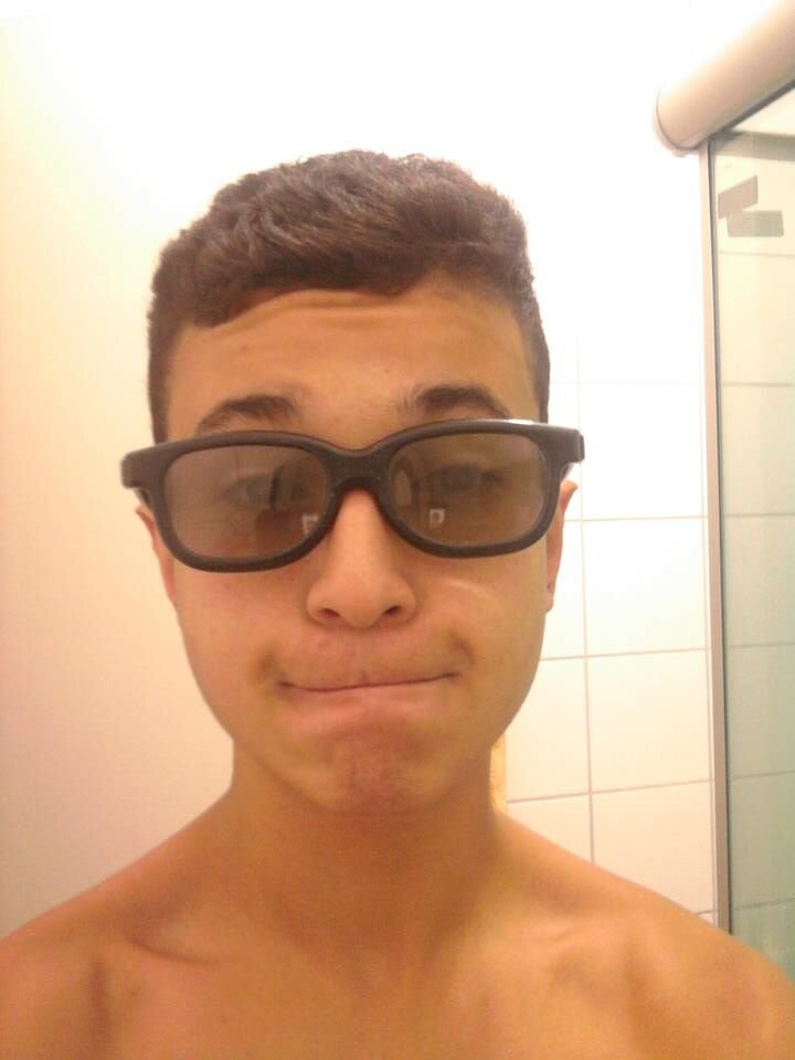 Humildade n é se declarar pequeno , humildade é reconhecer suas forças e suas fraquezas e perante isso buscar o seu melhor ! Santista,alegre e ousado.FC OFICIAL