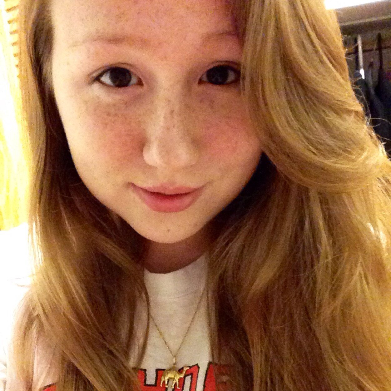 AnnavsBanana's profile picture. 