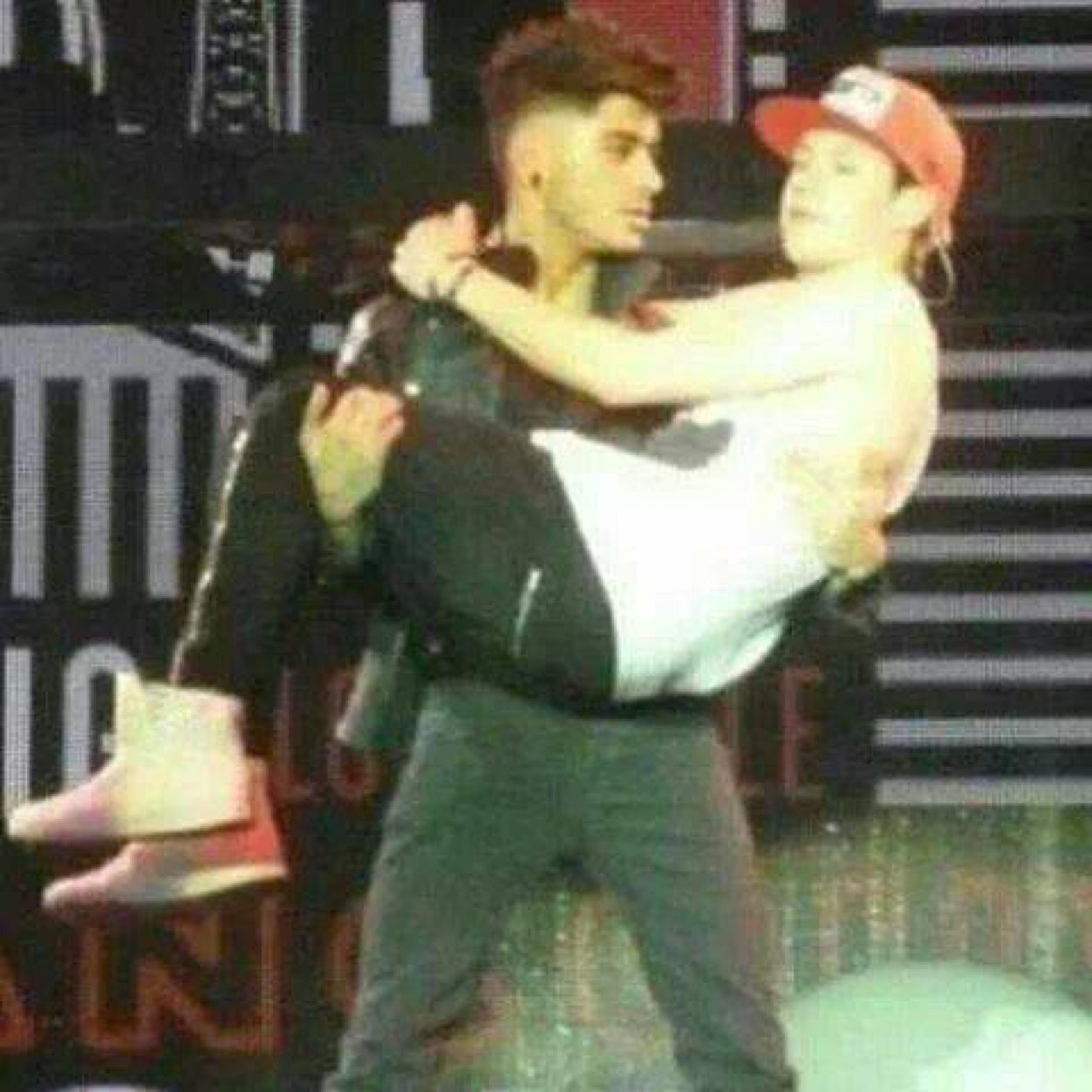 Im Zayn Malik. You dont want to mess with me ;) Niall is mine so back off, I don't share. I love you Niall! #Ziall forever :)