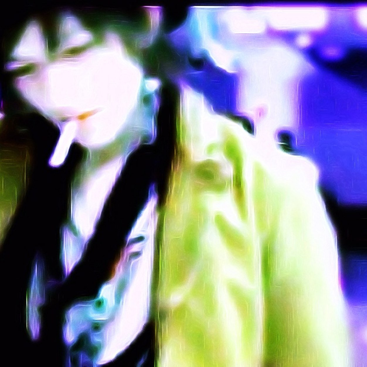 LuxuriousAgony's profile picture. please follow me @xxxStatic instead of here? this profile has intense purpose *rolls eyes at self*