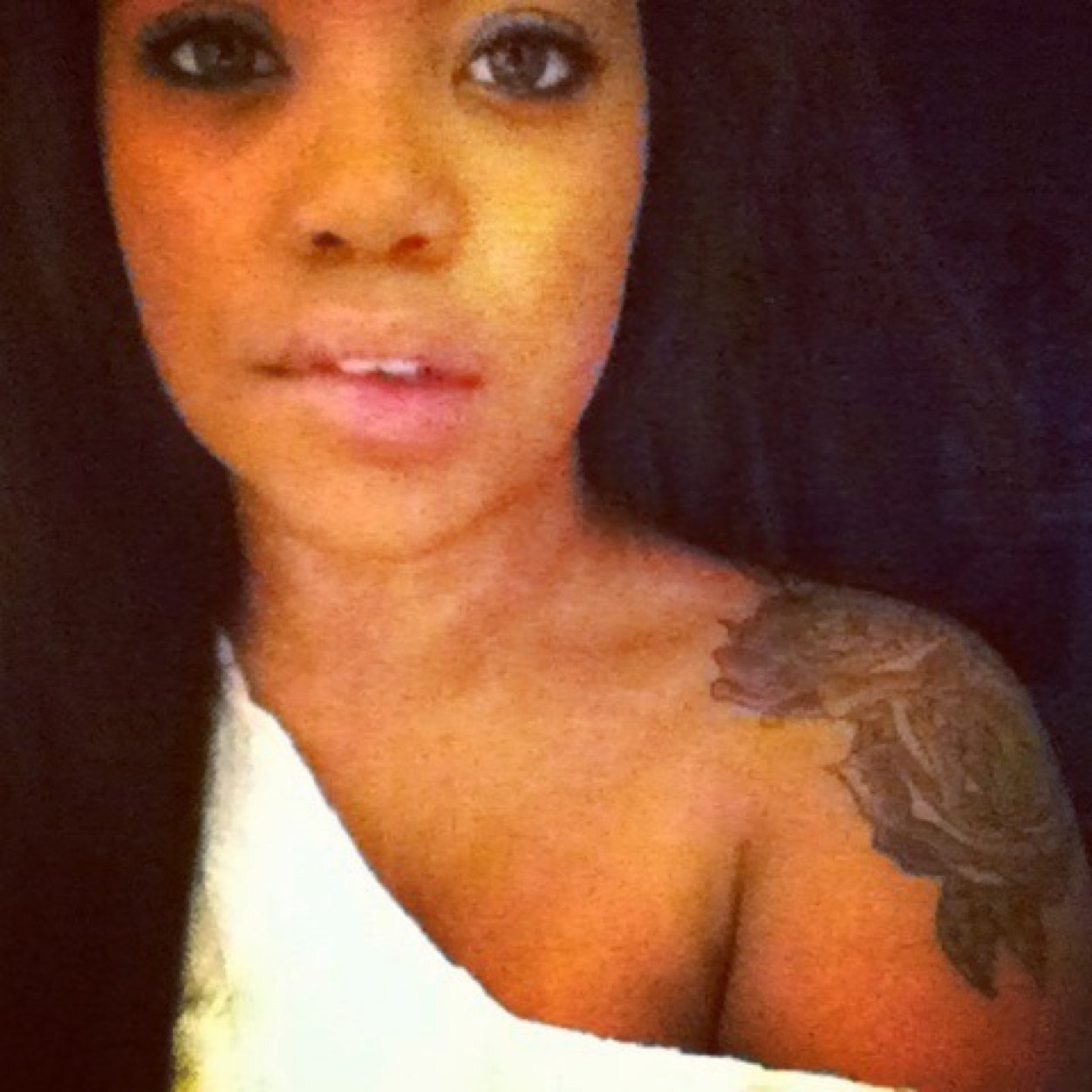Follow me on instgram @alicyaaaaa 
 ∞