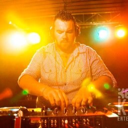 Putting the BoUnCe in your party!!! https://t.co/W7k9dwiNoe