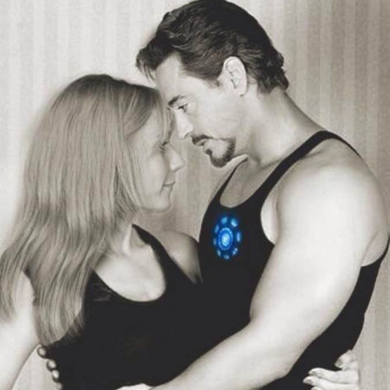I think I understand why you don't want to give up the suits. {18+}[[Always loving @StarktIronMan,Still taking care of him]]