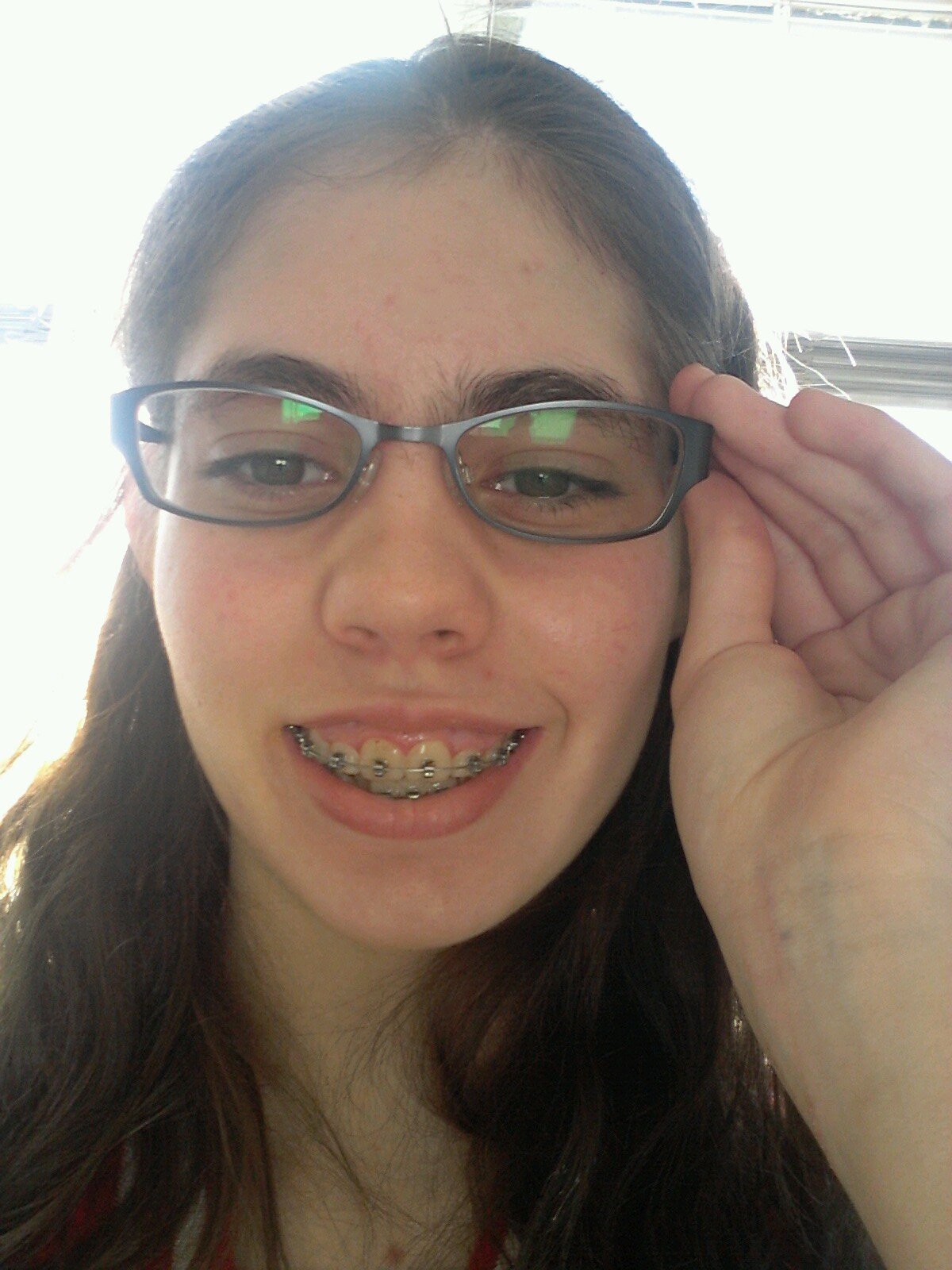 im 17 i love to bake cook and the outdoors, music is my sweet escape from reality along with reading. i also enjoy sports