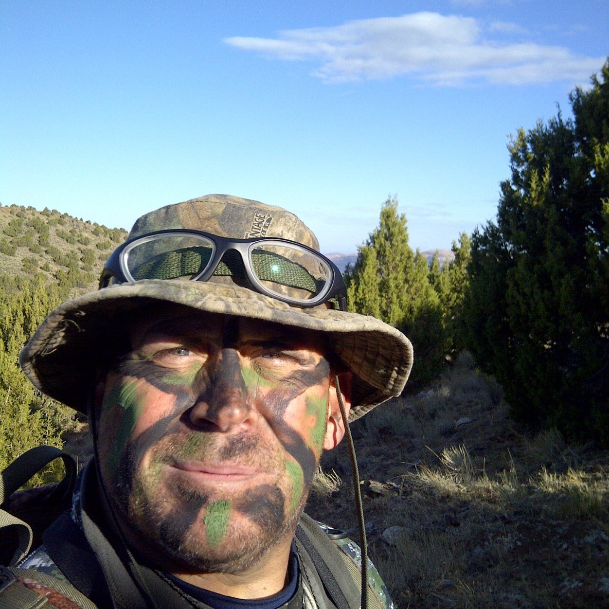 Elk hunter, Family Man! Boise State Bronco Fanatic! Fling'n with a Hoyt!