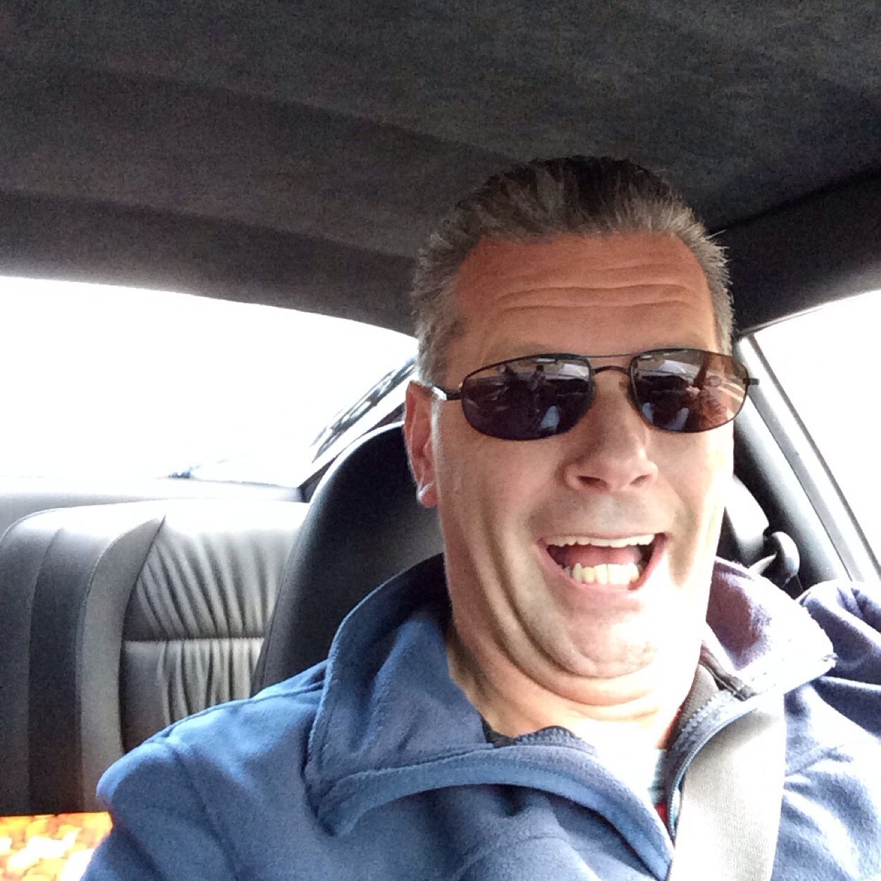 frankvanbasten's profile picture. grazy as hell