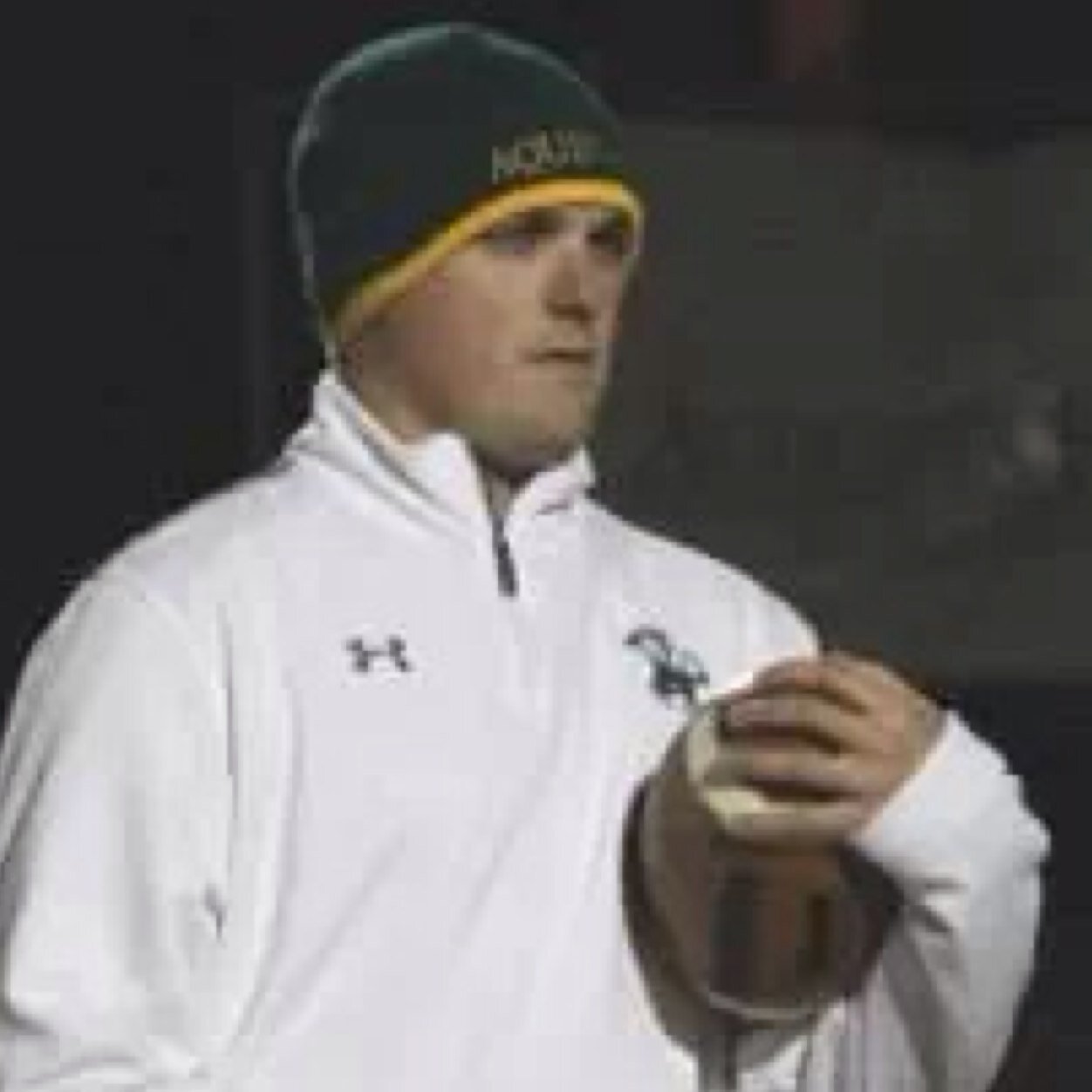 Football coach by day. Competitive COD player by night.