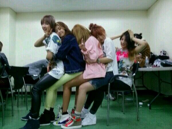 4nia_4minutebot's profile picture. 여전사!!