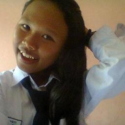 melina_wati's profile picture. SMPN 1 ANYER | 7B | 30 MEI 2001