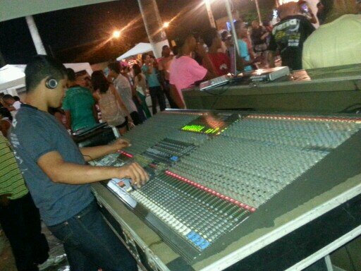 Operador De Audio Profissional, Atualmente Na Empresa Nildo Som