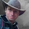 softypapa's profile picture. I like to walk and think.