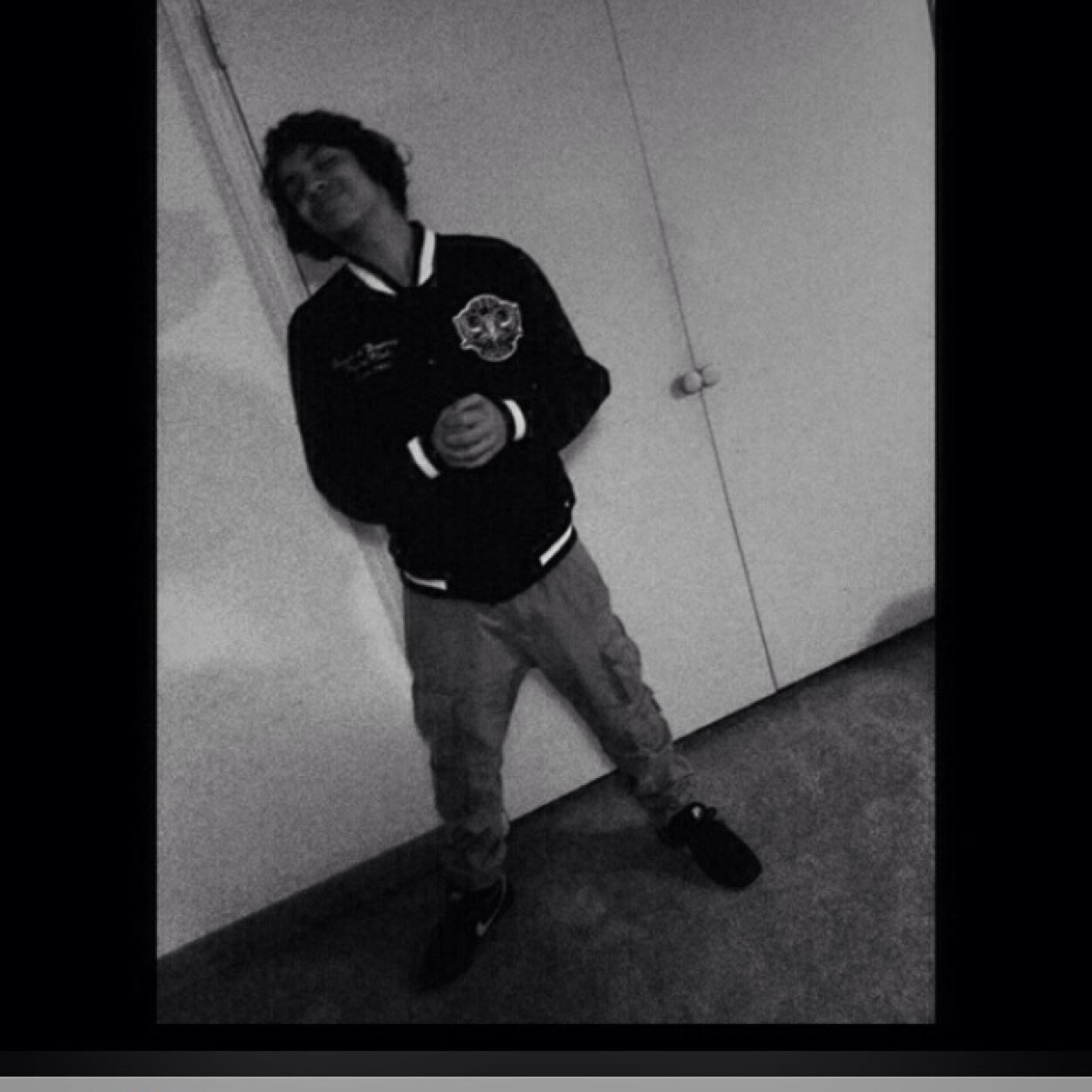 3zzy24's profile picture. sinlge