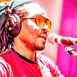 Rafael Langa born in Maputo, Mozambique ,member of Xindiro Company of Dance.
Artist,musician.