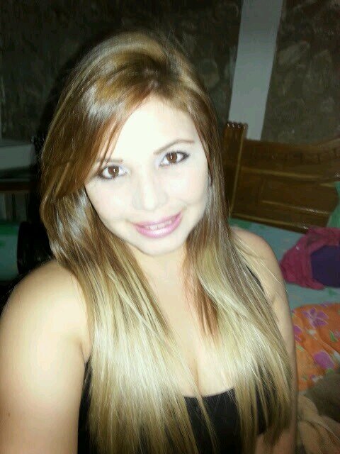sonríe y sé feliz.