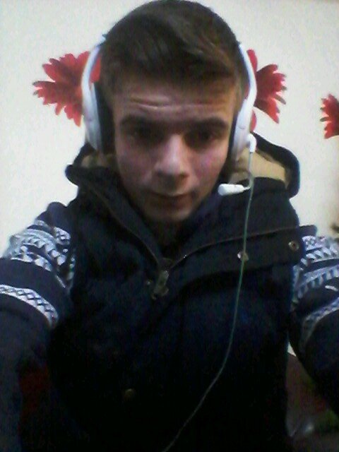 badgerbox84's profile picture. my name is sam, 18  , liverpool